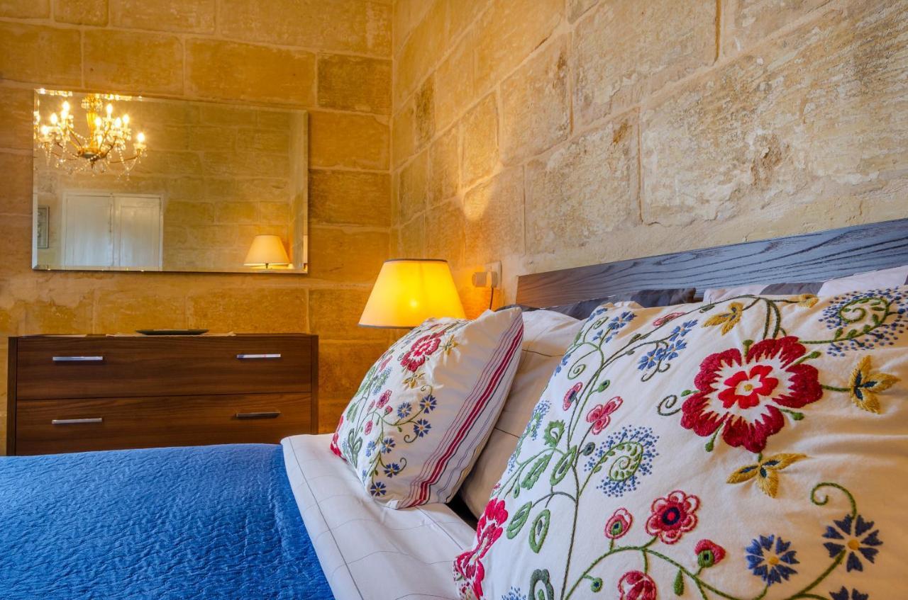 Mizzi 87 Bed & Breakfast Victoria Bagian luar foto