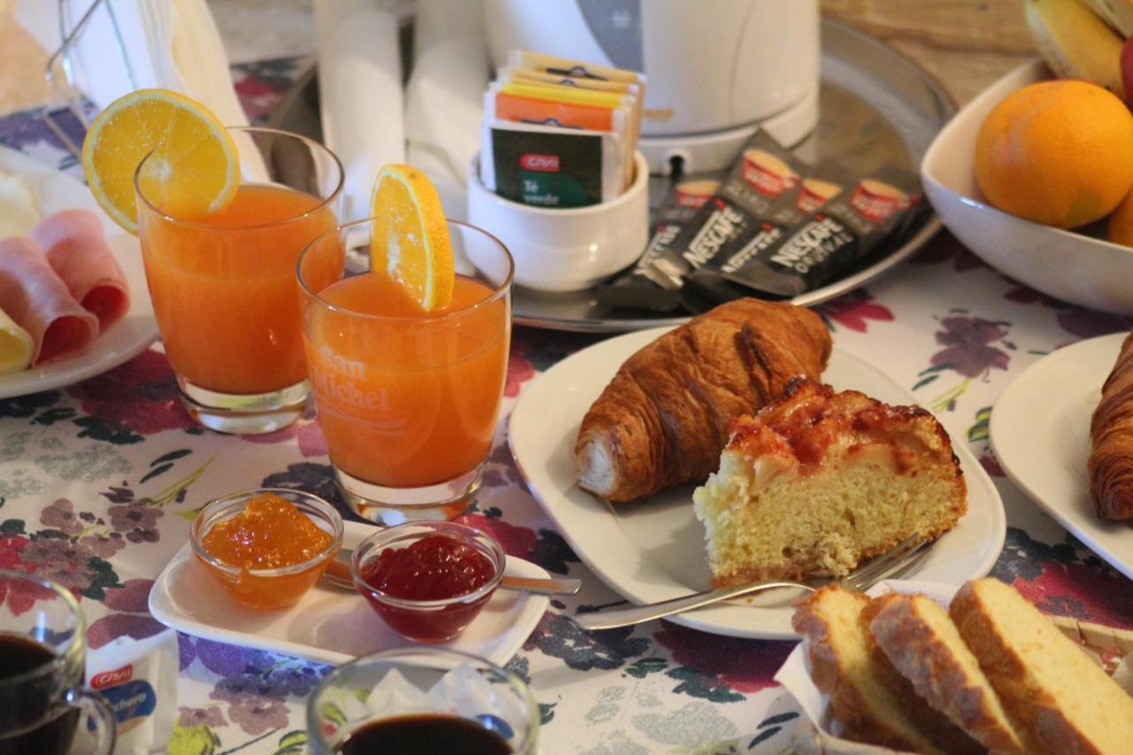 Mizzi 87 Bed & Breakfast Victoria Bagian luar foto
